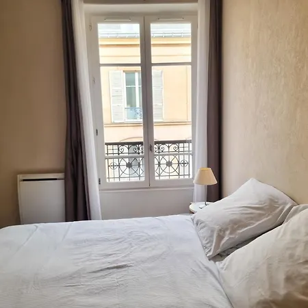 Apartament Exigehome-beau T2 A 2 Pas Du Parc Du Chateau De